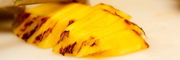 ананас на гриле