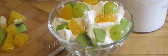 десерт фрукты со сливками