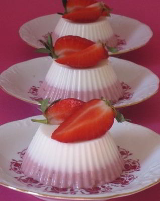 Десерт Клубника со сливками