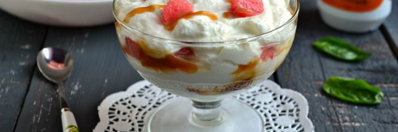 Десерт творожный с арбузом