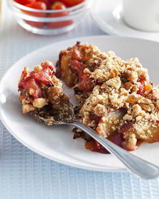 Фрукты с шоколадной крошкой в мультиварке