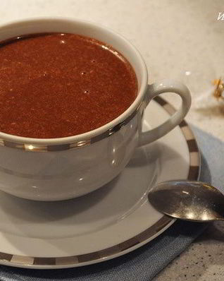 Горячий шоколад с медом и корицей