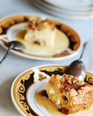 Хлебный пудинг с белым шоколадом