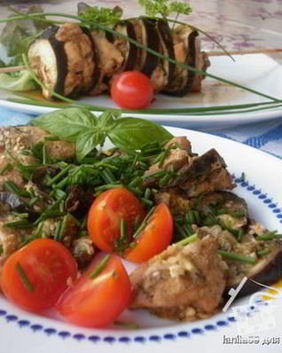 Баклажановые конфетки с курицей