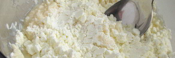 конфеты барфи с кешью и кедровыми орешками