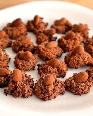 Конфеты с миндалем