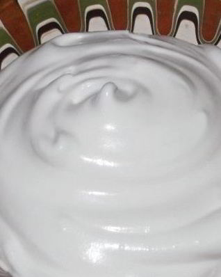 Белковый крем для украшения торта