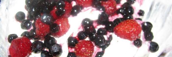 блинчики 3 злака с творожно-ягодным кремом