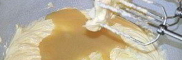 крем со сгущенкой для бисквитного торта