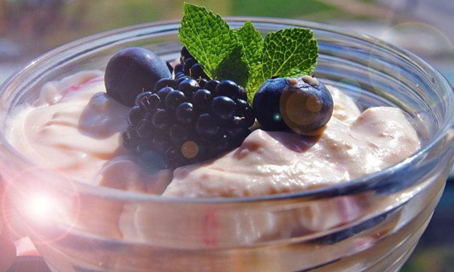 Рецепт нежного крема из маскарпоне с ягодами