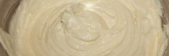 рулет рождественское полено с кремом из белого шоколада