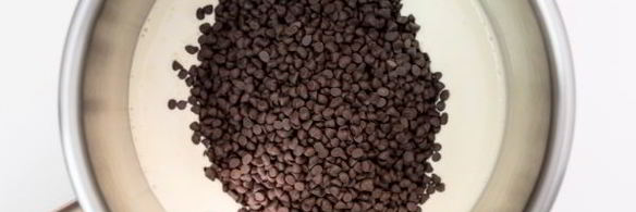 шоколадный крем на сливках