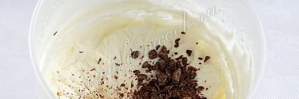 шоколадный рулет с кремом