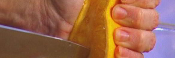 яблоки на слоеном тесте со сметанным кремом