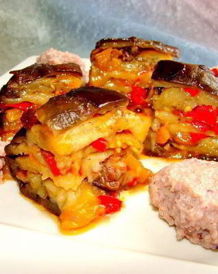 Мильфей из баклажанов с морепродуктами