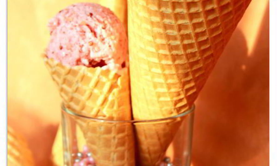 Рецепт домашнего йогуртового мороженого с клубникой и киноа