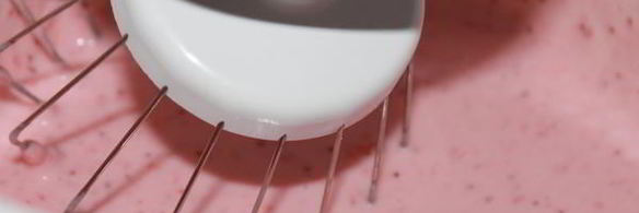 домашнее йогуртовое мороженое с клубникой и киноа