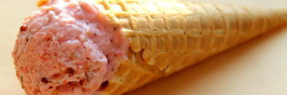 домашнее йогуртовое мороженое с клубникой и киноа