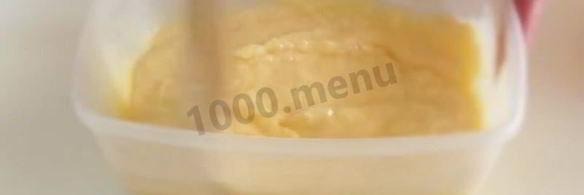 домашнее мороженое без сливок с клубничным соусом