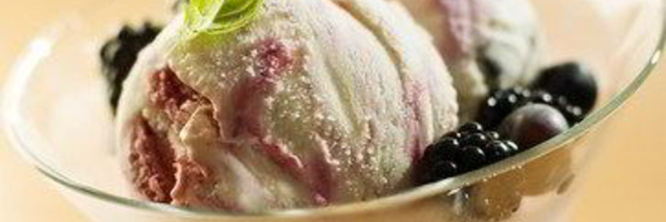 Ежевично-сливочное мороженое