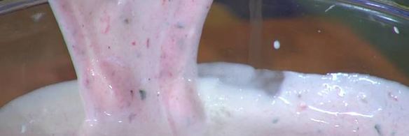 клубничное мороженое с базиликом