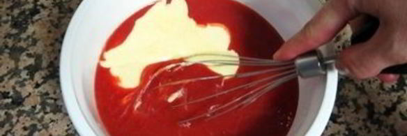 клубничное мороженое с мятой