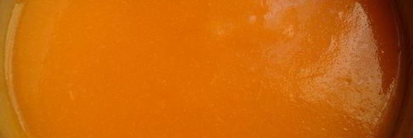 мангово-черничное мороженое с конфетами рафаэлло с шоколадными шариками