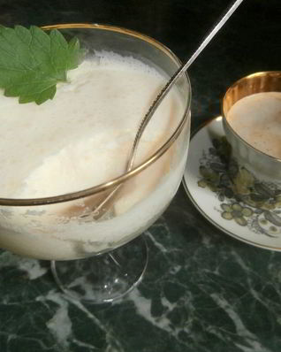 Молочный желейный десерт