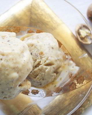 Ореховое мороженое с корицей