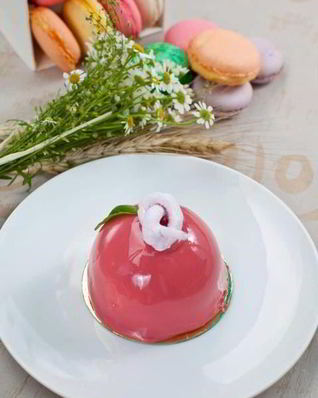 Клубничный мармелад с базиликовым муссом