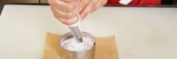 легкий мусс с клюквенно-медовым соусом