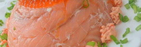 праздничный цукотто из форели с нежнейшим креветочным муссом, огурцом и сливочным кремом