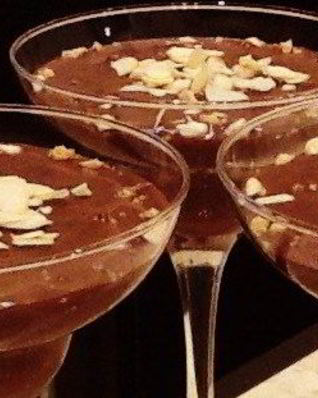 Шоколадный мусс с фундуком