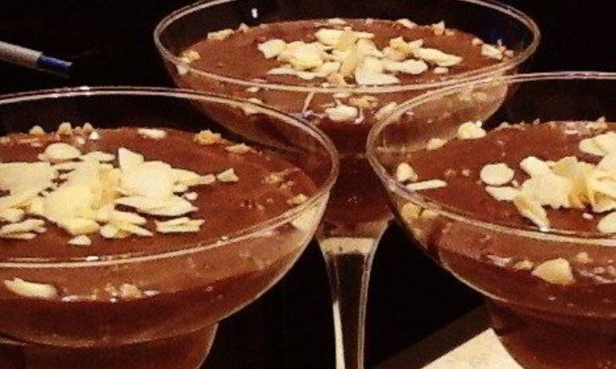 Рецепт шоколадного мусса с фундуком