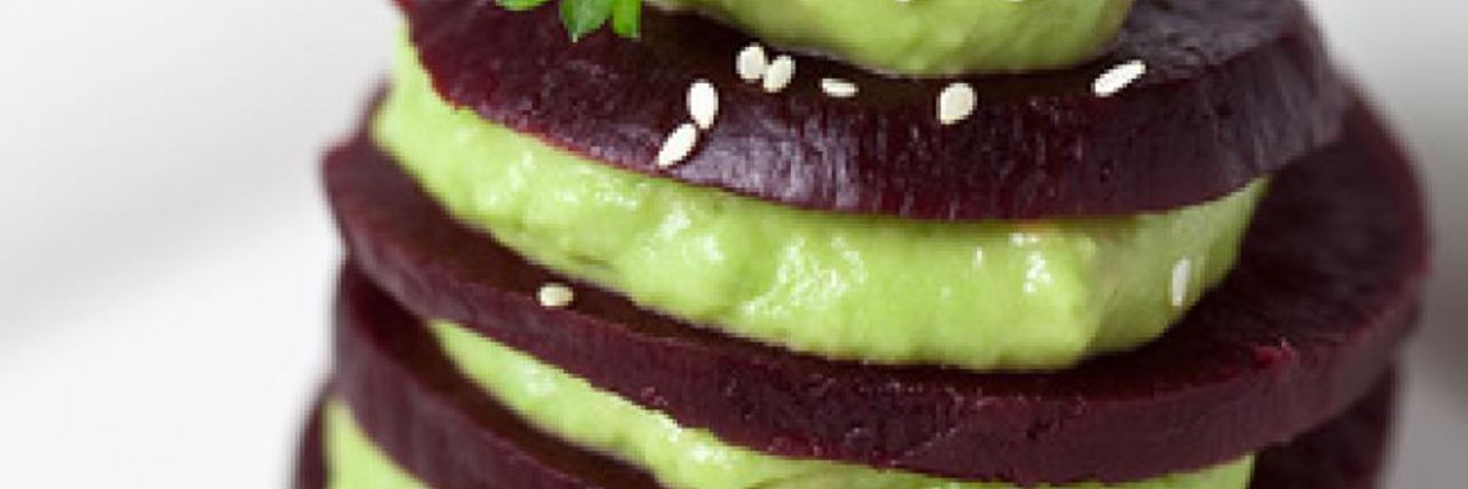 Свекла с муссом из авокадо