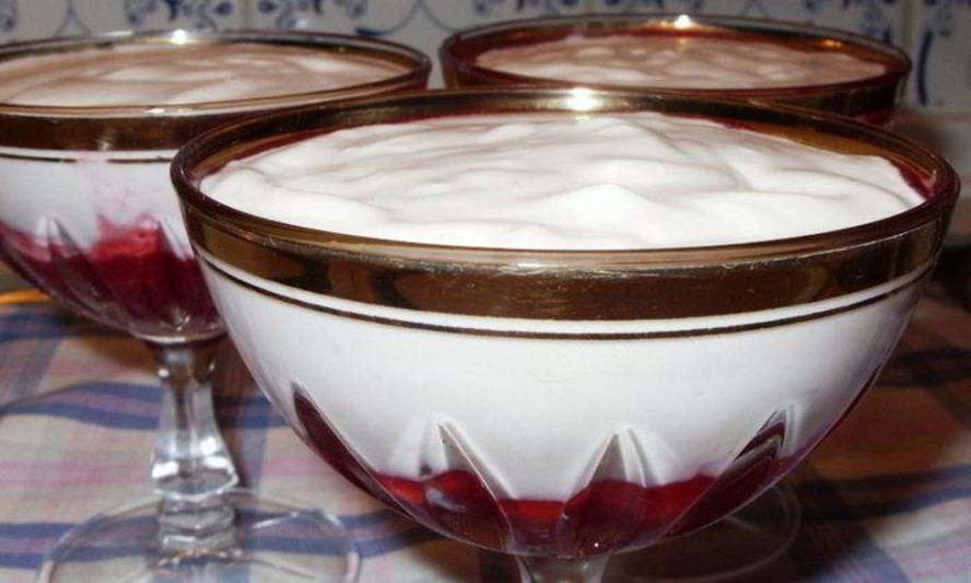 Рецепт творожного мусса неженка с протертой малиной