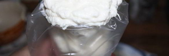 винное желе с нежным рисовым муссом и томатно-ягодным соусом