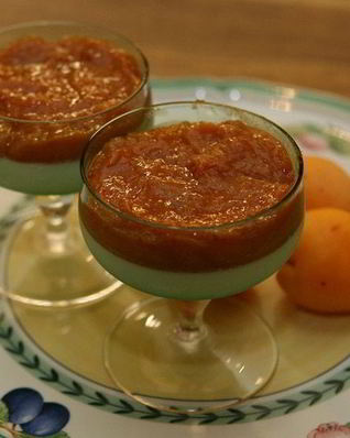 Панна котта с абрикосовым муссом