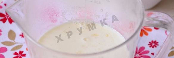 панна-котта со сгущенным молоком и клубничным конфитюром