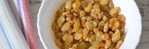 кулич с миндалем и лимонной цедрой