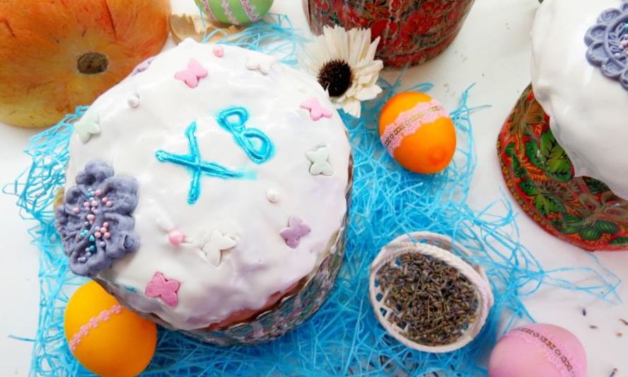 Рецепт тыквенного кулича с лавандовой сливочной глазурью