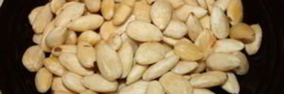 пряный жареный миндаль с травами