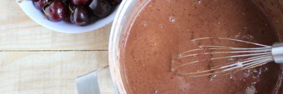 шоколадный клафути с черешней