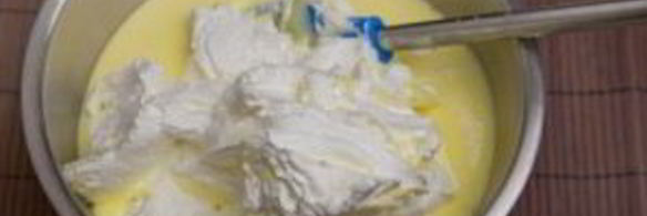 тирамису со взбитыми сливками