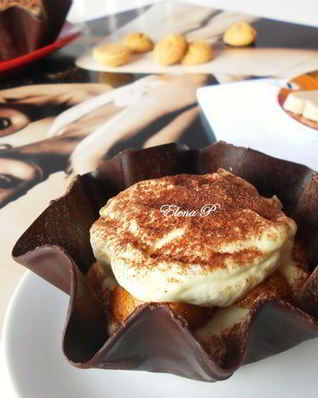 Тирамису в шоколадных чашах