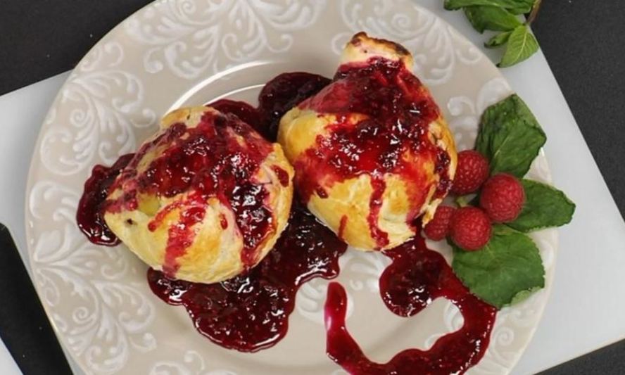 Рецепт яблок, фаршированных малиной