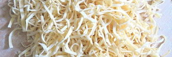 домашняя лапша двух видов