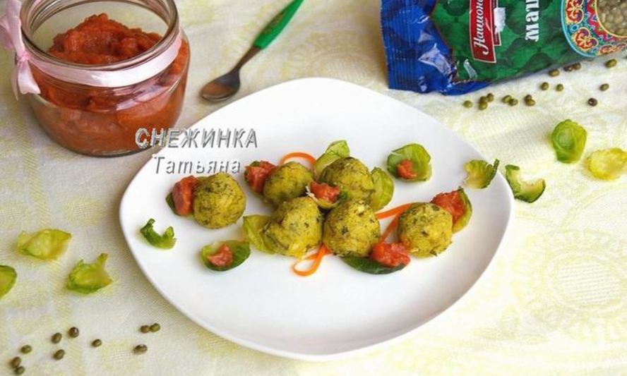 Рецепт фрикадельки иза маши с банановыма соусома в капустныха лепесткаха