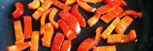 фрикадельки с базиликом и овощами