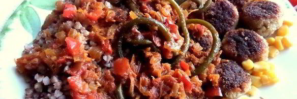 фрикадельки с гречкой